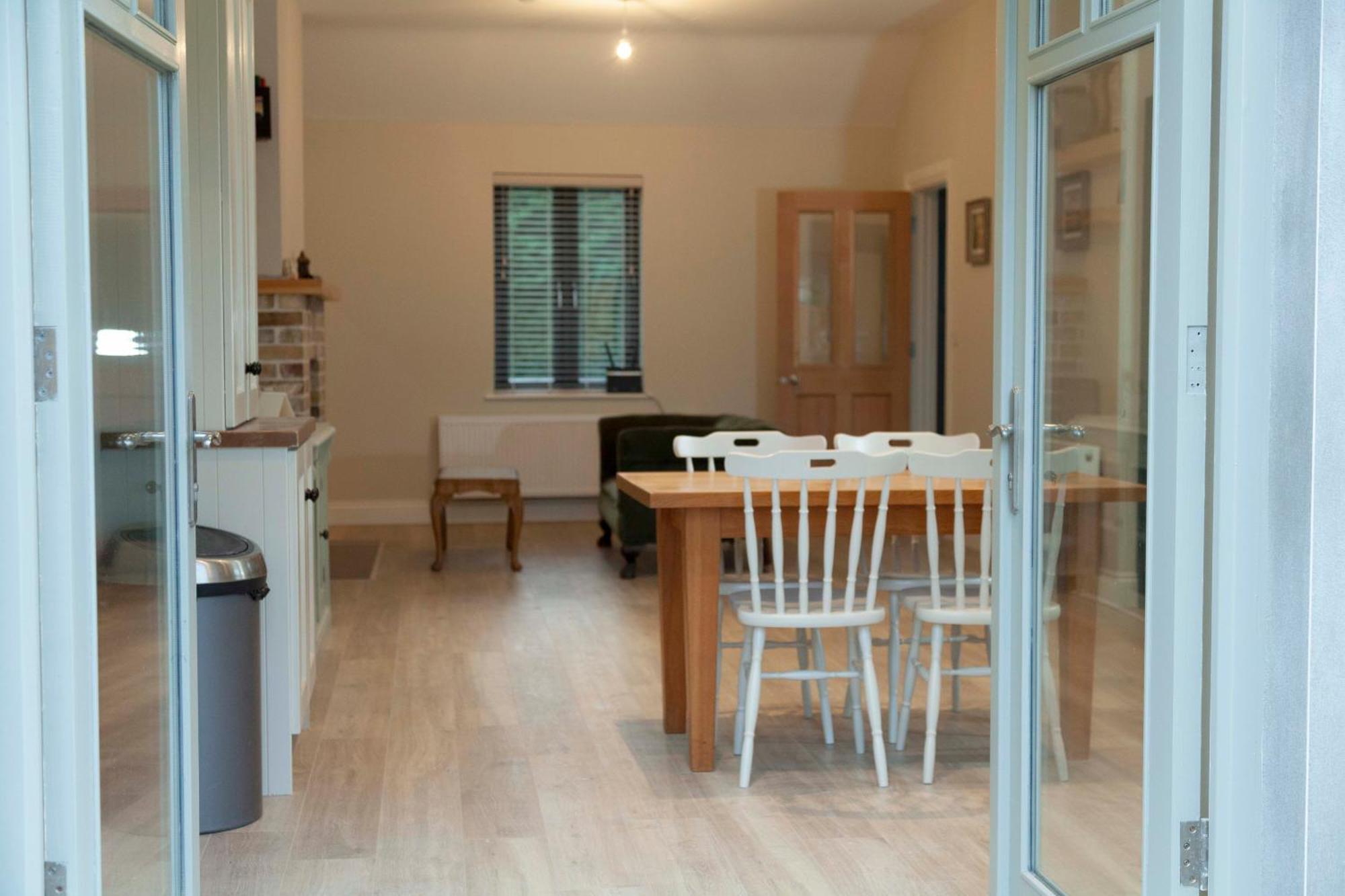 Lavender Cottage - 2 Bedroom Home Newbridge  Bagian luar foto