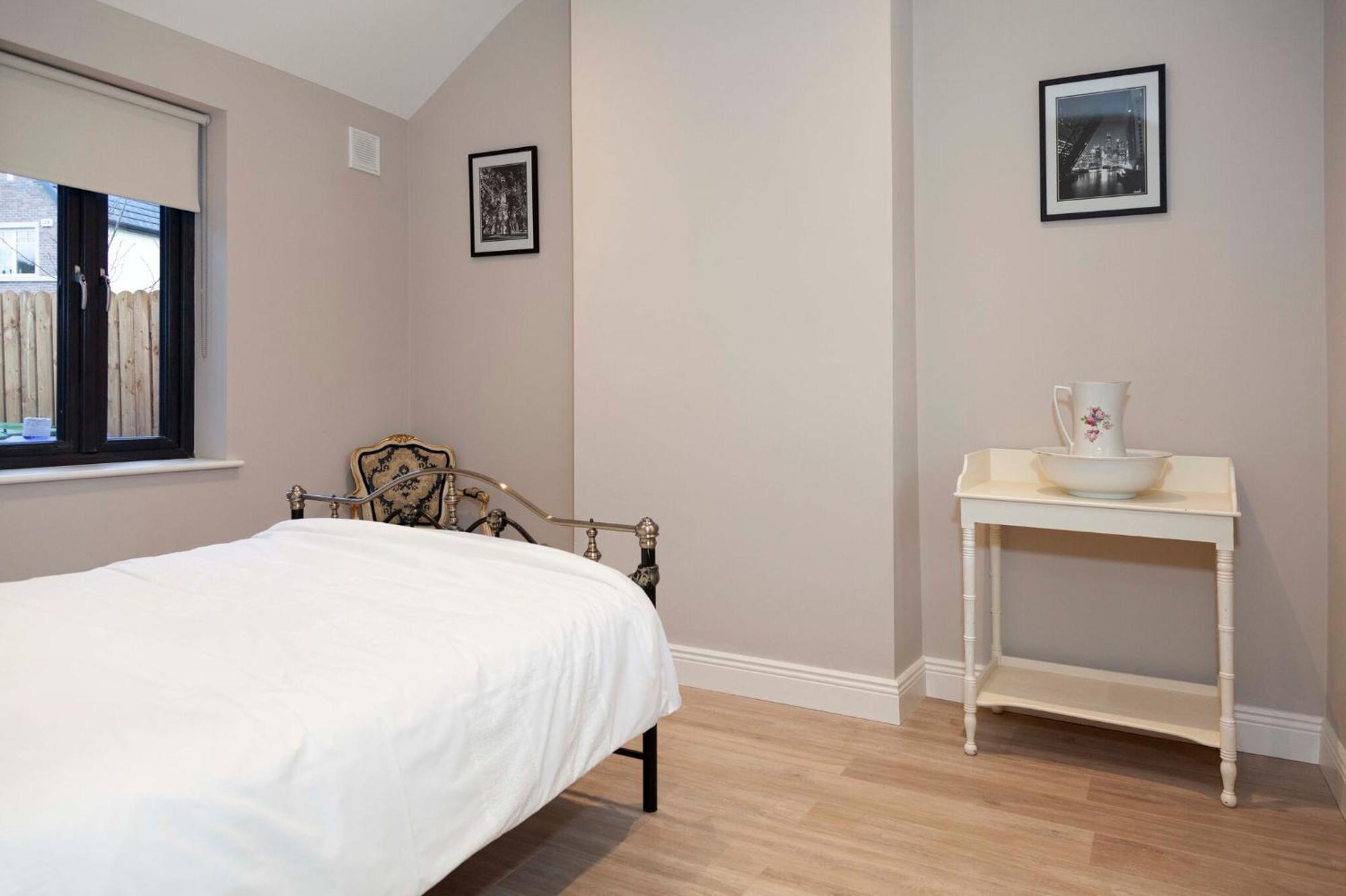 Lavender Cottage - 2 Bedroom Home Newbridge  Bagian luar foto